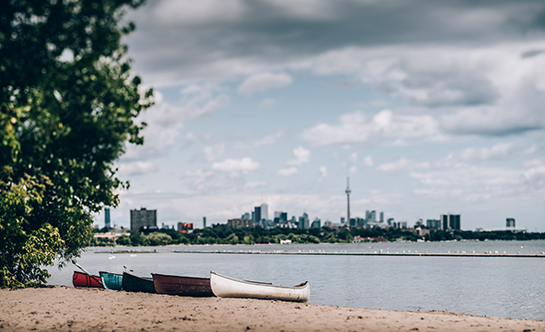 Panorama with canoes of downtown Toronto