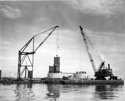 North Mackinac Bridge tower. Placing steel section, 2nd tier, west leg Credit Courtesy MDOT\MBA North Mackinac Bridge tower. Placing steel section, 2nd tier, west leg Credit Courtesy MDOT\MBA