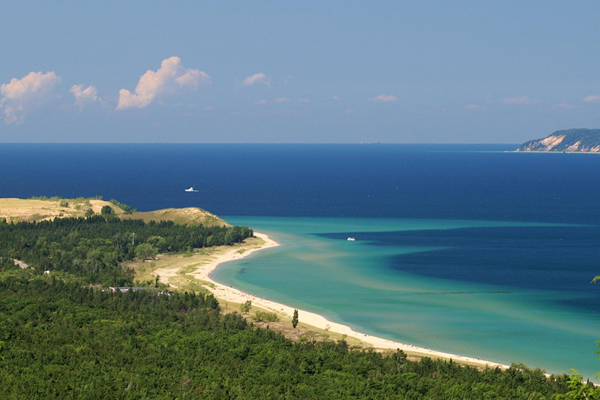 Sleeping Dunes photo by ghoverlook (CCBY 2.0)